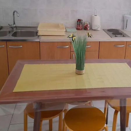 Apartmán With Parking Space - Makarska - 13196 *