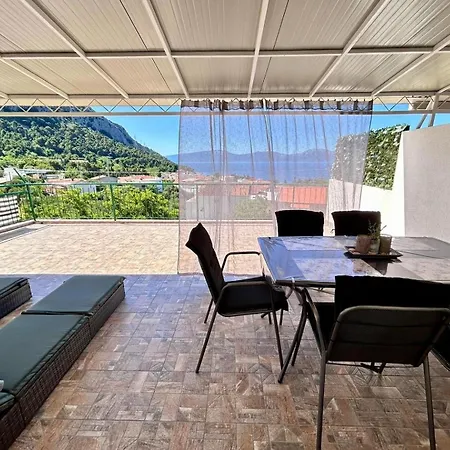 With Parking Space Gradac, Makarska - 13196 Apartmán Gradac (Split-Dalmatia)