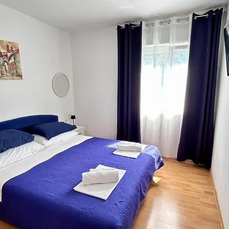 With Parking Space Gradac, Makarska - 13196 *